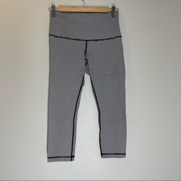 Lululemon Wunder Under Crop Leggings Roll Down Gingham Black White Size 4 Women - Picture 2 of 10
